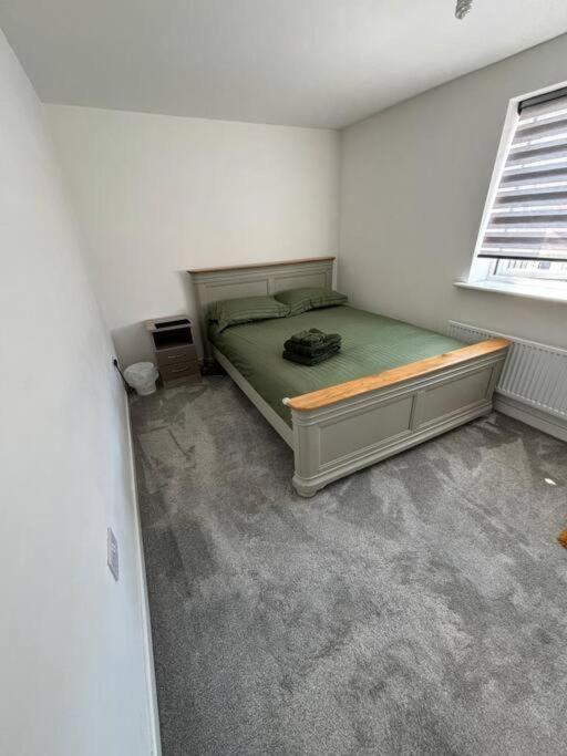 Private Room In A House With Parking In Lenton Nottingham Exterior foto